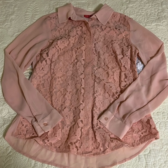 Elle Tops - 👚2/$15, 3/$18, 4/$20👚 ELLE blouse